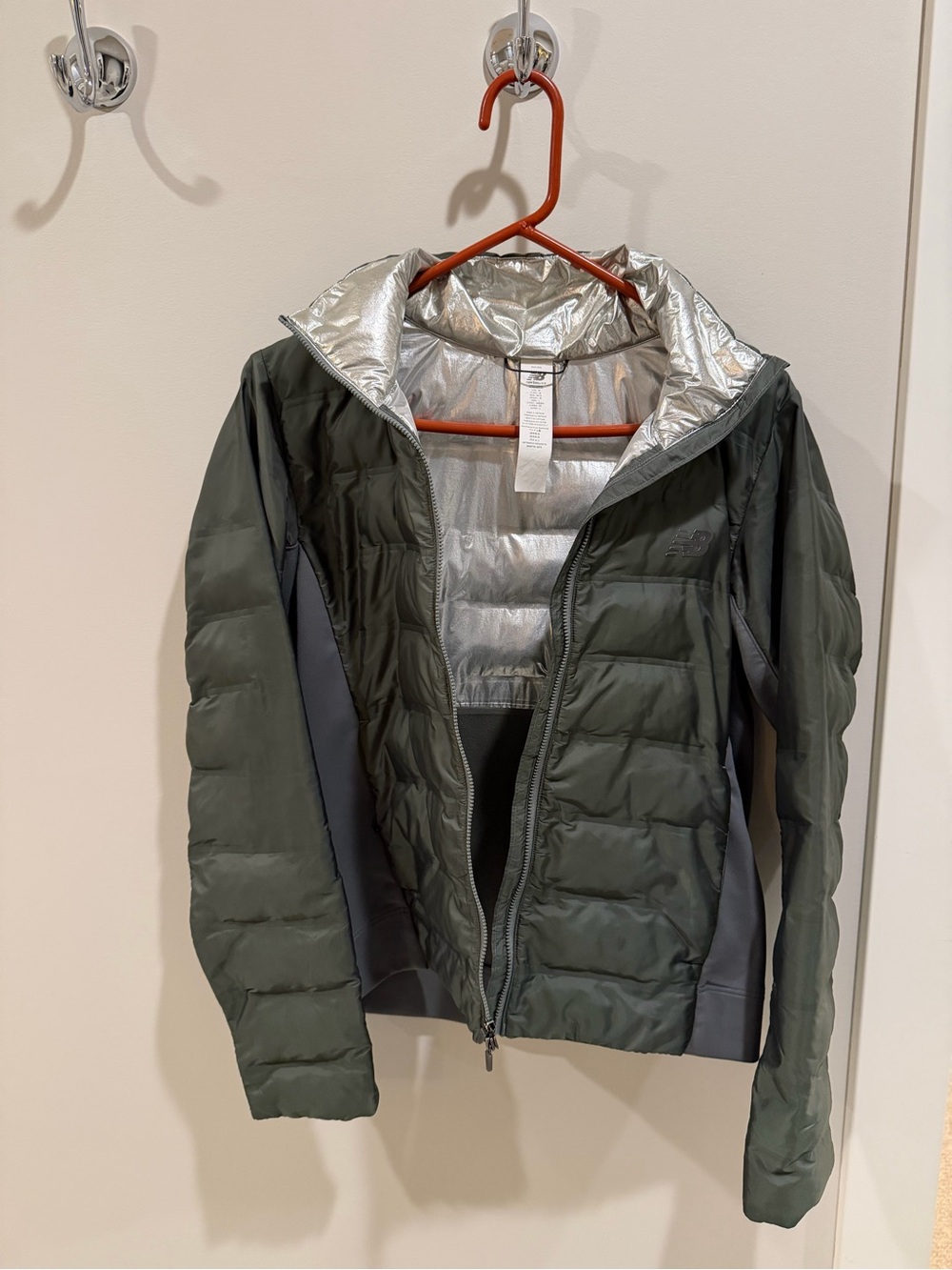 New Balance jacket - Picture 2 of 9